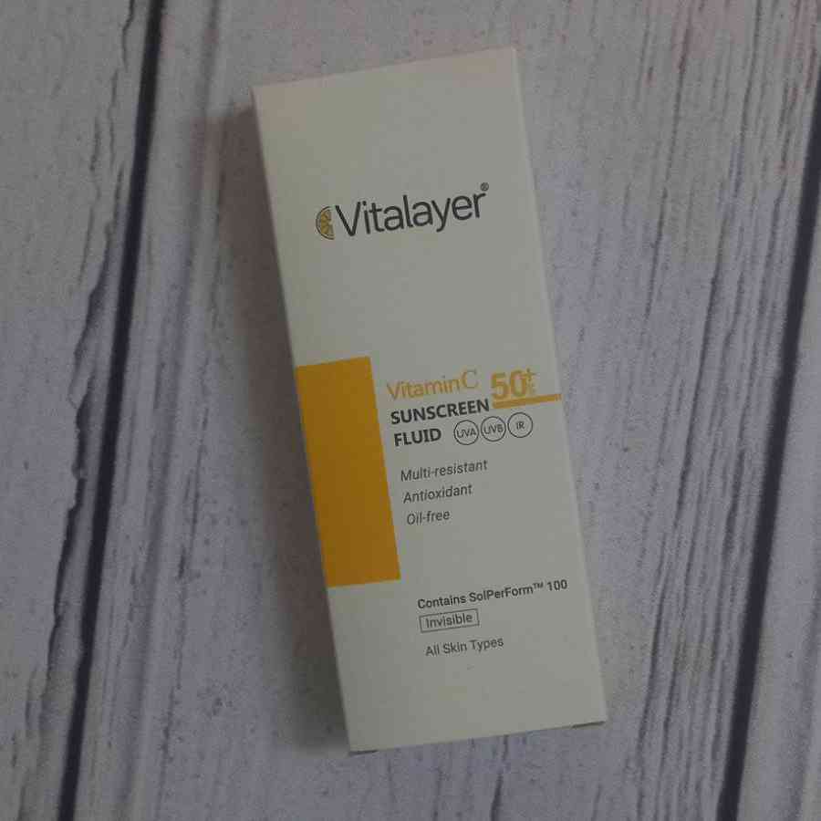 ضد آفتاب فلوئیدی ویتامین سیSPF50